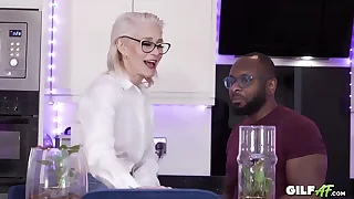 Granny Loves Big Black Dick&excl; Gilf AF Hardcore Interracial Granny Porn